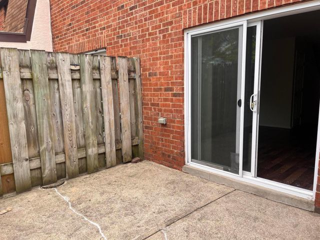 13 King Arthur Court, Westerville, OH 43081