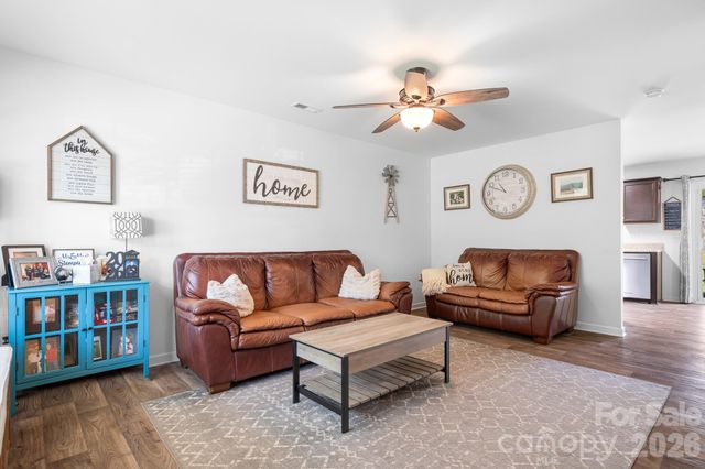 1554 Lilly Springs Place, Dallas, NC 28034