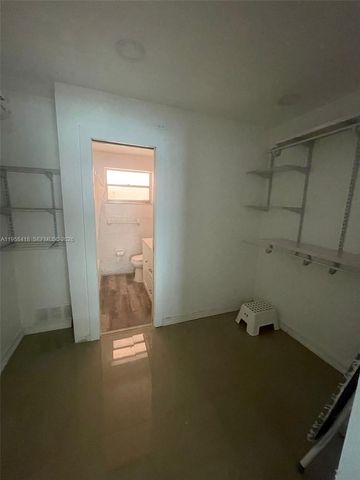 215 SE 3rd Ave 103C, Hallandale Beach, FL 33009