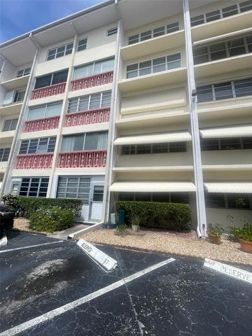215 SE 3rd Ave 103C, Hallandale Beach, FL 33009