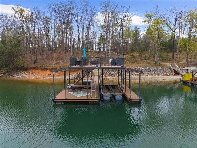 9005 Hayes Drive, Gainesville, GA 30506