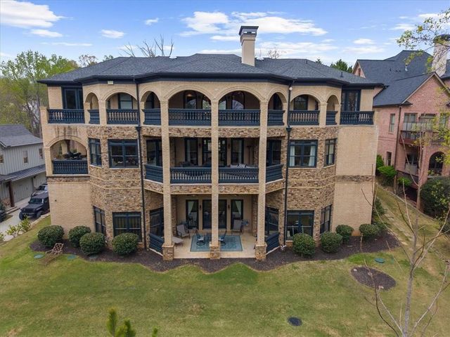 9005 Hayes Drive, Gainesville, GA 30506