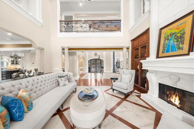 9005 Hayes Drive, Gainesville, GA 30506