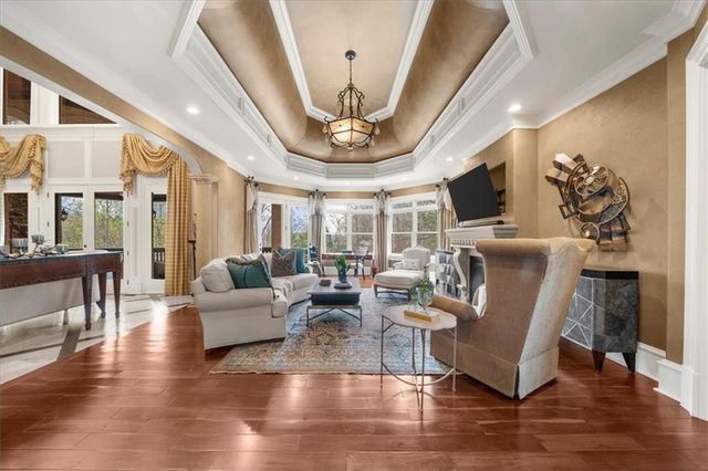 9005 Hayes Drive, Gainesville, GA 30506