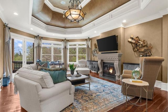 9005 Hayes Drive, Gainesville, GA 30506