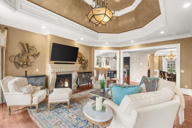 9005 Hayes Drive, Gainesville, GA 30506