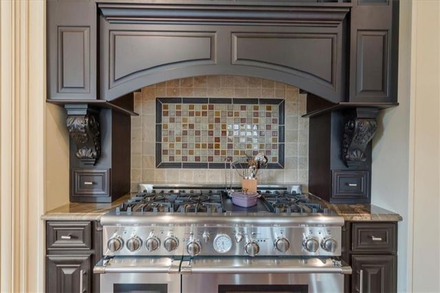 9005 Hayes Drive, Gainesville, GA 30506