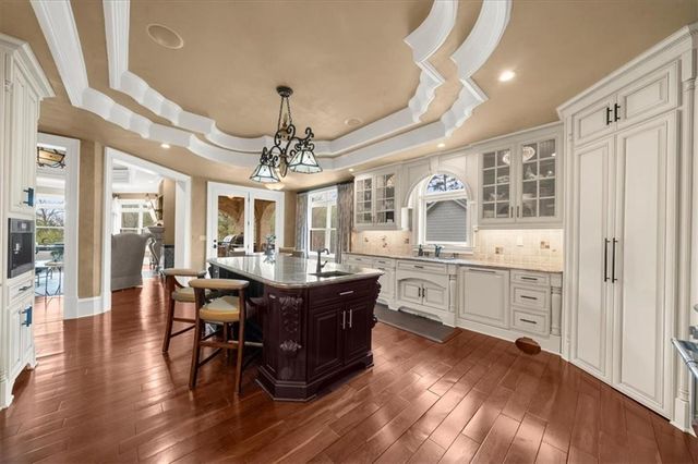 9005 Hayes Drive, Gainesville, GA 30506