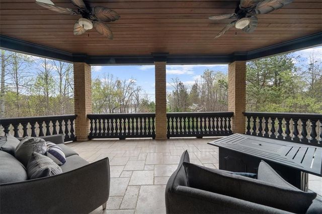 9005 Hayes Drive, Gainesville, GA 30506