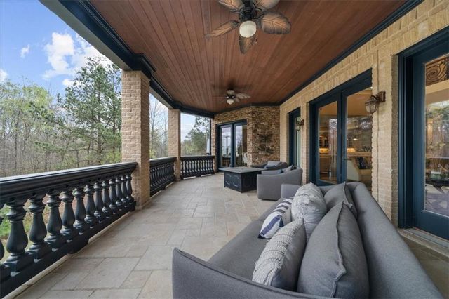 9005 Hayes Drive, Gainesville, GA 30506