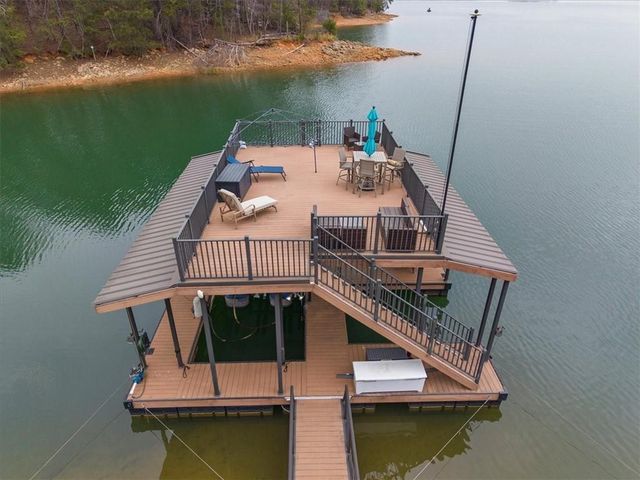 9005 Hayes Drive, Gainesville, GA 30506