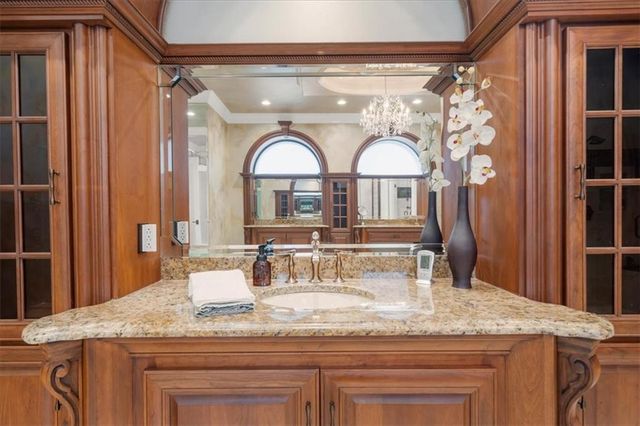 9005 Hayes Drive, Gainesville, GA 30506