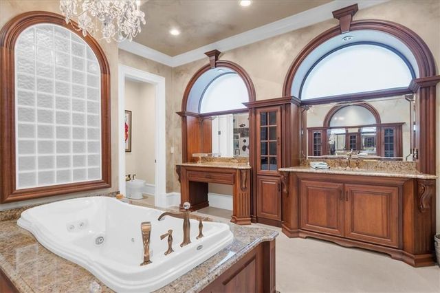 9005 Hayes Drive, Gainesville, GA 30506