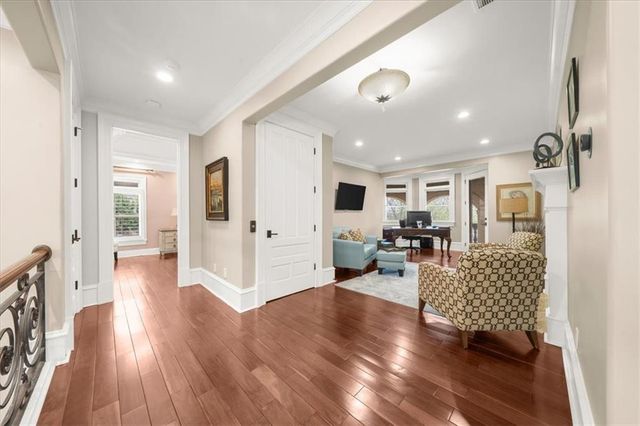 9005 Hayes Drive, Gainesville, GA 30506