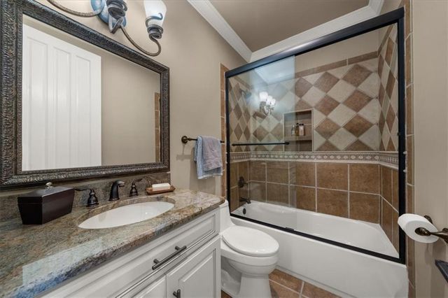 9005 Hayes Drive, Gainesville, GA 30506