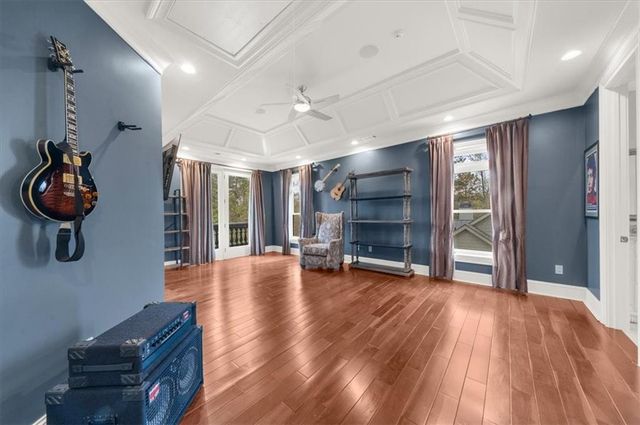 9005 Hayes Drive, Gainesville, GA 30506