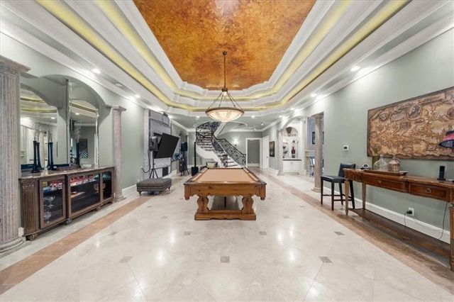 9005 Hayes Drive, Gainesville, GA 30506