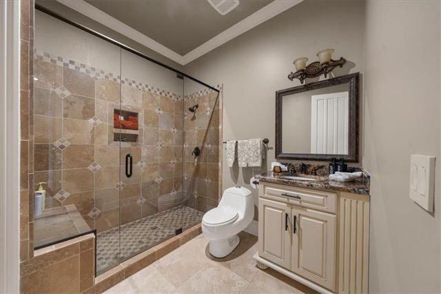 9005 Hayes Drive, Gainesville, GA 30506