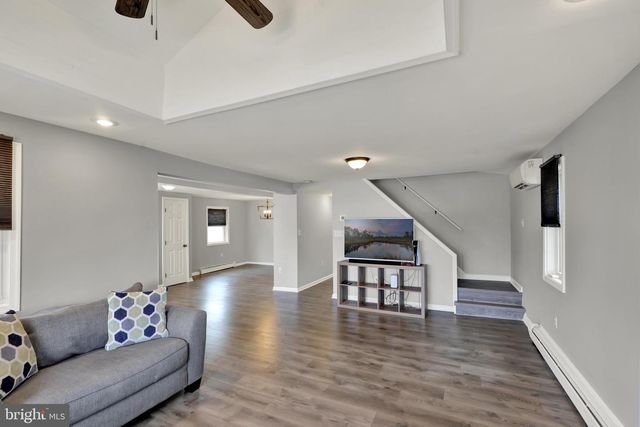 2310 LINCOLN AVE, Reading, PA 19609