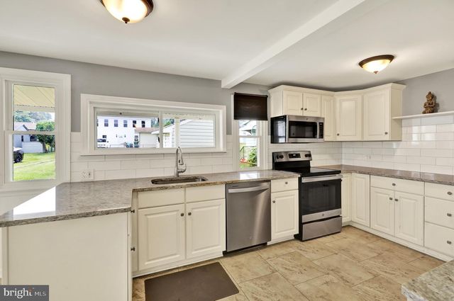 2310 LINCOLN AVE, Reading, PA 19609