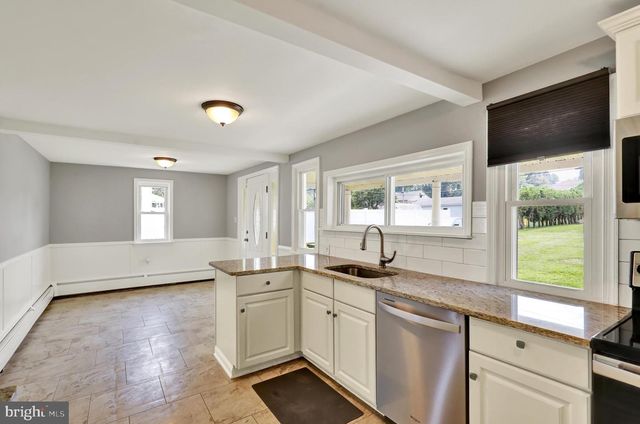 2310 LINCOLN AVE, Reading, PA 19609