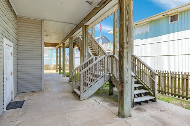 13037 John Reynolds Road, Galveston, TX 77554
