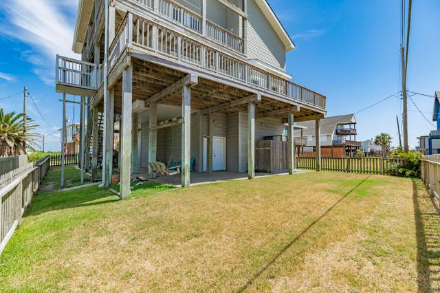 13037 John Reynolds Road, Galveston, TX 77554