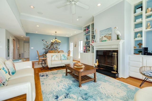 13037 John Reynolds Road, Galveston, TX 77554