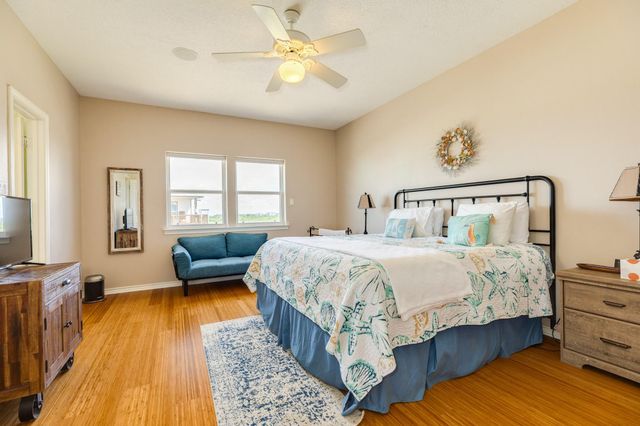 13037 John Reynolds Road, Galveston, TX 77554