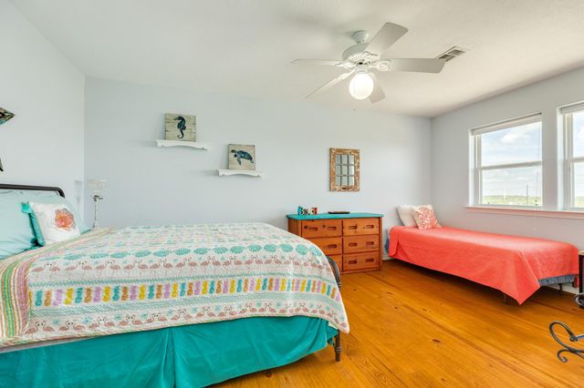 13037 John Reynolds Road, Galveston, TX 77554