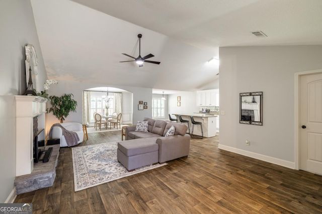 621 Lake Vista Drive Drive, Jefferson, GA 30549