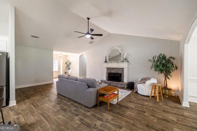 621 Lake Vista Drive Drive, Jefferson, GA 30549