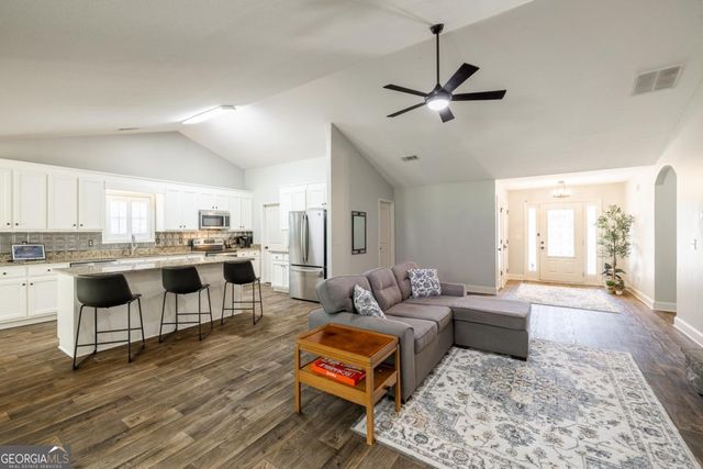 621 Lake Vista Drive Drive, Jefferson, GA 30549