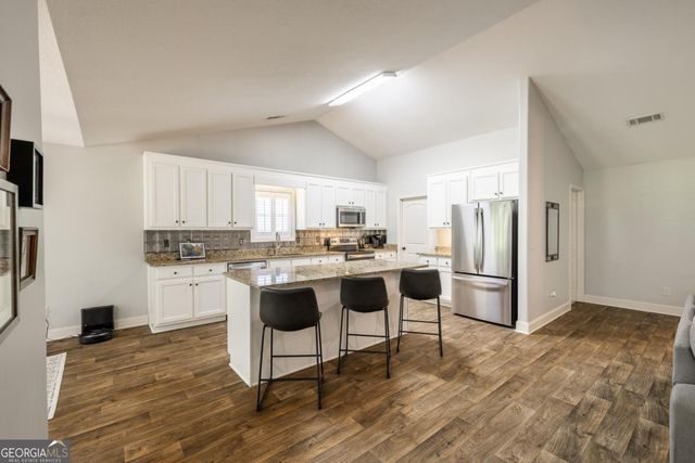 621 Lake Vista Drive Drive, Jefferson, GA 30549