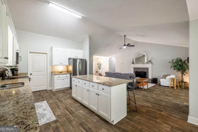 621 Lake Vista Drive Drive, Jefferson, GA 30549