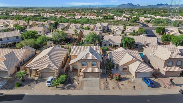 11155 E Laurel Lane, Scottsdale, AZ 85259