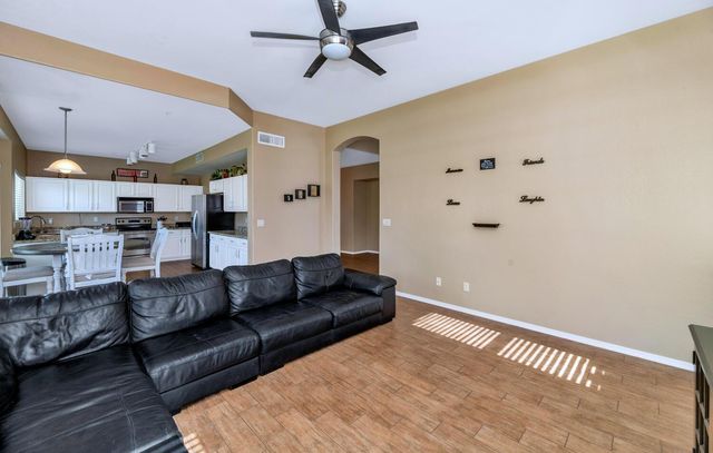 11155 E Laurel Lane, Scottsdale, AZ 85259