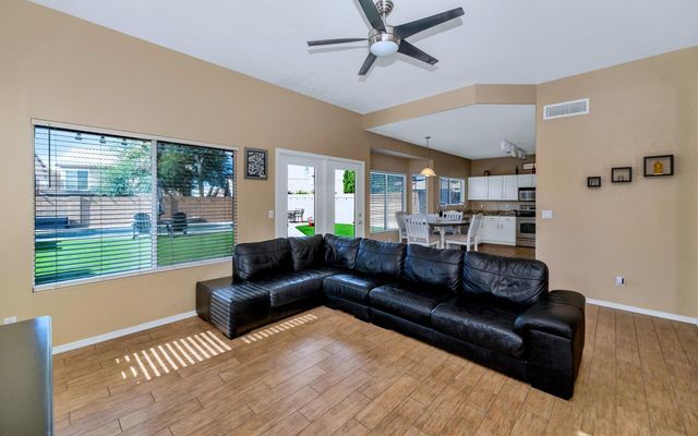 11155 E Laurel Lane, Scottsdale, AZ 85259