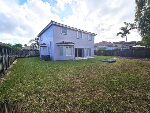 15447 SW 151st St, Miami, FL 33196