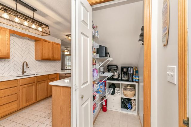 150 S Prairie View Drive 1112, West Des Moines, IA 50266