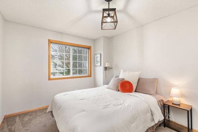 150 S Prairie View Drive 1112, West Des Moines, IA 50266