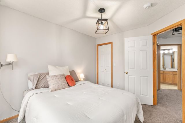 150 S Prairie View Drive 1112, West Des Moines, IA 50266