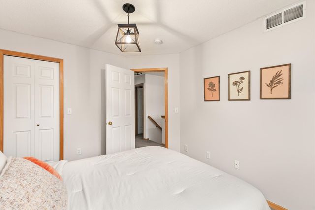 150 S Prairie View Drive 1112, West Des Moines, IA 50266