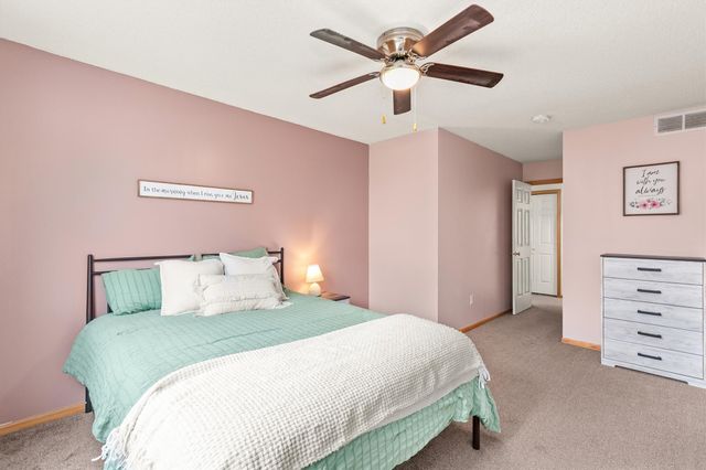 150 S Prairie View Drive 1112, West Des Moines, IA 50266