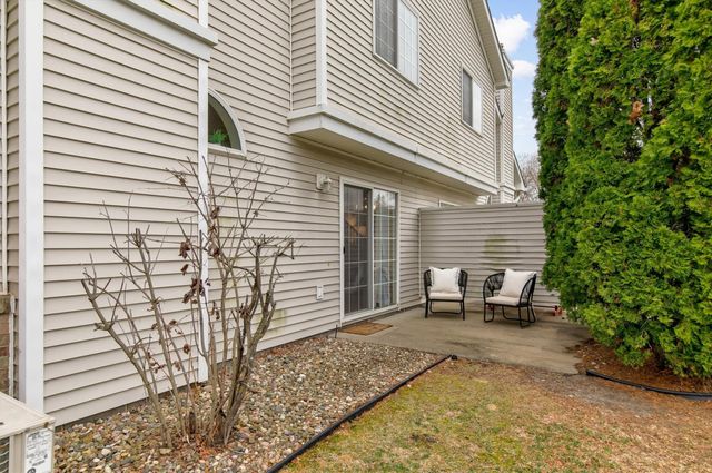 150 S Prairie View Drive 1112, West Des Moines, IA 50266