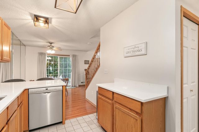 150 S Prairie View Drive 1112, West Des Moines, IA 50266