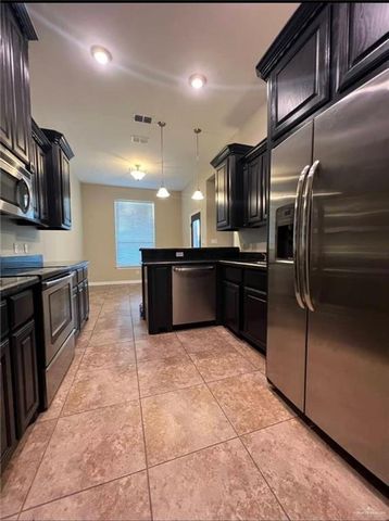 619 Dalobo Boulevard, Edinburg, TX 78541