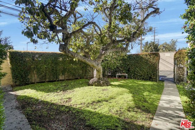 1147 S Swall Drive, Los Angeles, CA 90035