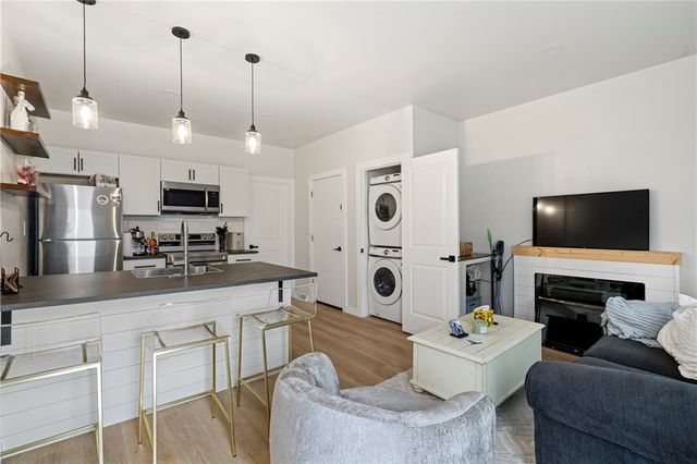 5140 Butler St, Lawrenceville, PA 15201