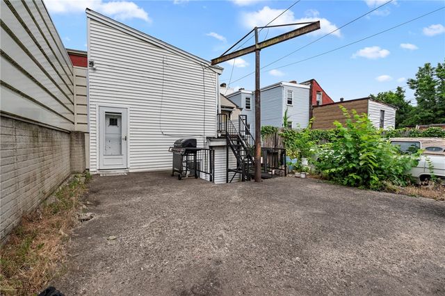5140 Butler St, Lawrenceville, PA 15201